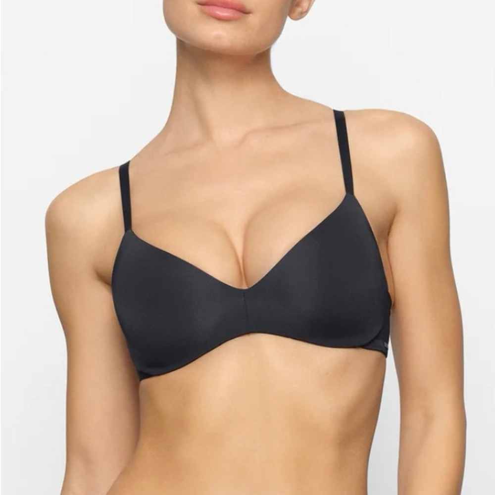 SKIMS Black Bra